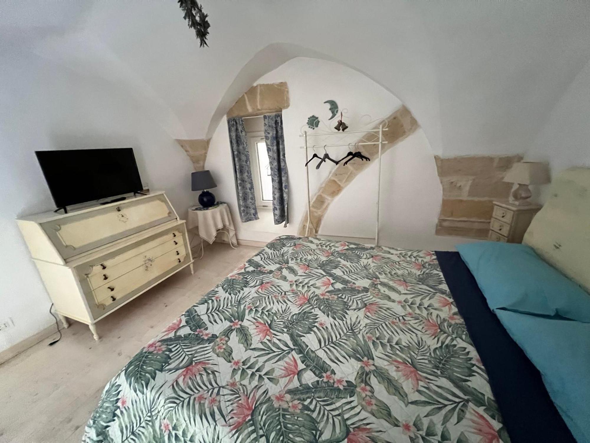 Handy Suite Idromassaggio Бриндизи Экстерьер фото